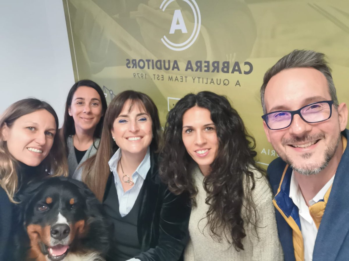 CabreraAuditors's tweet photo. Avui donem la benvinguda a l’Estefania, com a nova membre del nostre equip d’auditoria. Un plaer continuar creixent acompanyats de grans professionals i millors persones. https://t.co/XjHyGE1Nwc