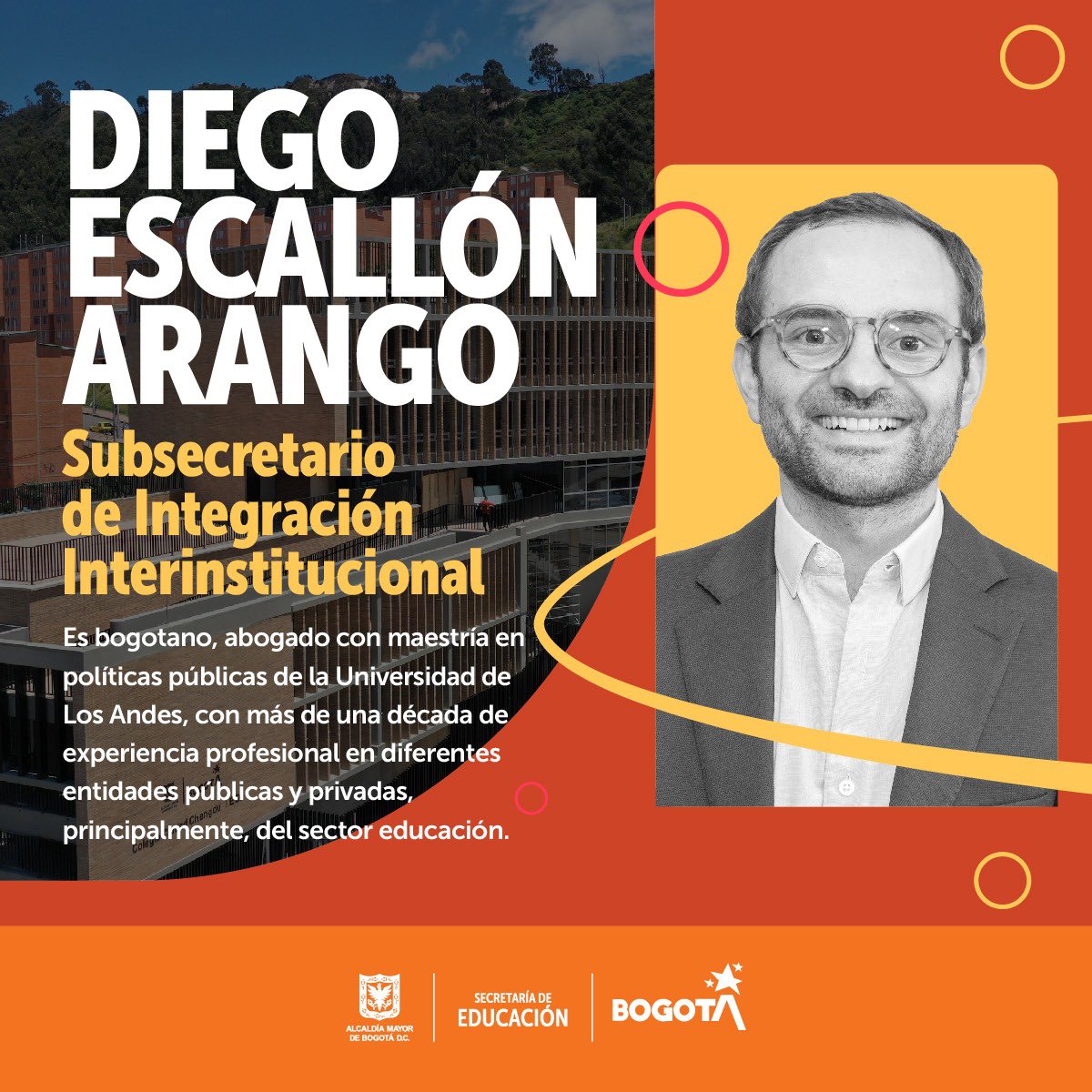 Educacionbogota's tweet image. 🎉Damos la bienvenida a @DiegoEscallonA, nuevo Subsecretario de Integración Interinstitucional de @Educacionbogota. 

Su amplia experiencia estará al servicio de fortalecer los diferentes frentes Interinstitucionales para hacer de Bogotá la ciudad educadora.