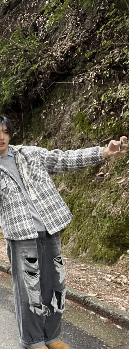 広島旅行楽しかった！
服 可愛くない？
少しはかっこよくなれたかな……🤔