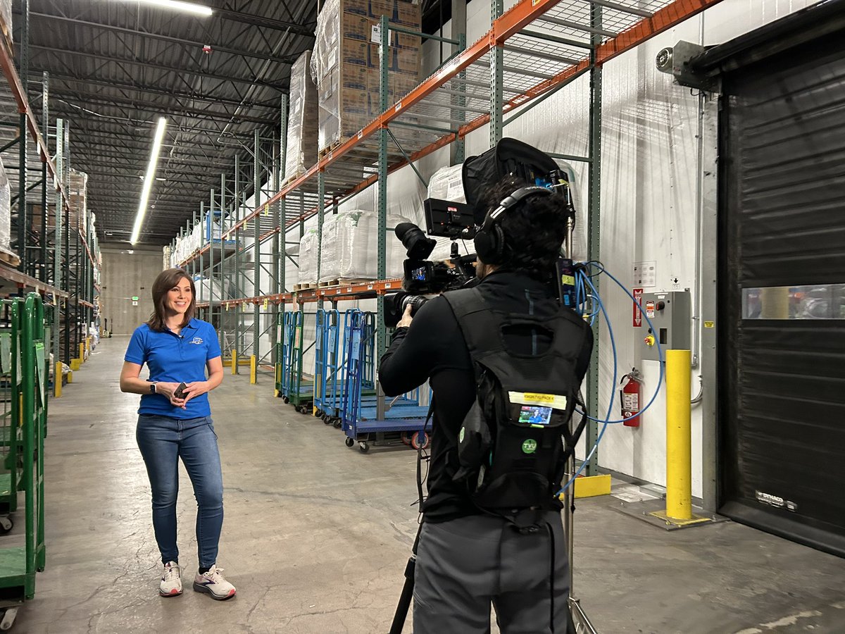 7NEWSDeb's tweet photo. Why is there a @DenverChannel producer next to door? She’ll trigger the fridge door if it doesn’t work automatically for @NicoleDenver7 @FoodBankRockies https://t.co/6n56vyTibj