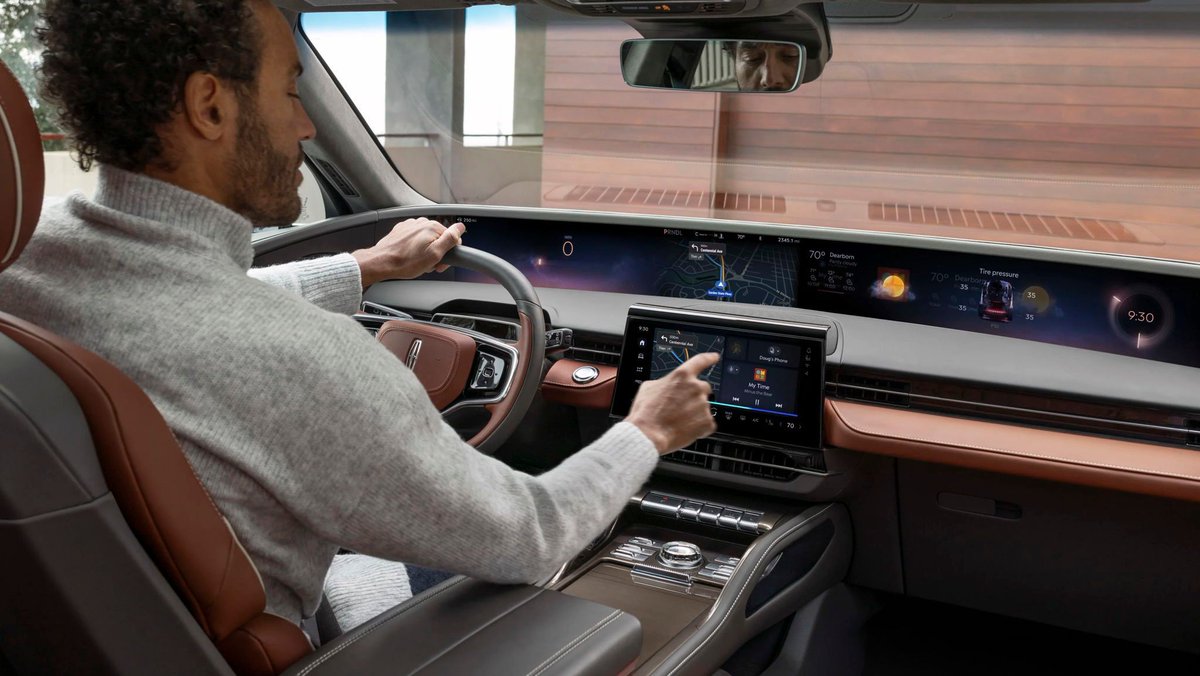 MyLocalFord's tweet photo. Introducing the all-new Ford Digital Experience, seamlessly connecting your digital world with your drive. 📱🚘 Personalized apps, voice assistants, and more for an enhanced on-road journey. Currently, only available on the 2025 Ford Explorer. #Ford #MyLocalFordStore https://t.co/DaMm5LtAHp