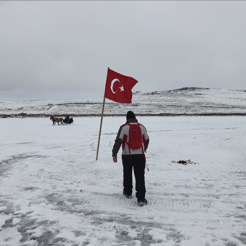 eyzira's tweet photo. Aşık olduğu Anadolu'ya küskün gitti Önder. Anadolu aşığı, aydınlanma aşığı, doğa aşığı çok değerli bir eylem adamıydı.

Özgür güzel özetlemişti Önder'i 

"Sen ben hayıflanırız, Önder hayıflanmakla kalmaz birşeyler yapardı. Önder salt slogan adamı değil bir eylem adamıydı." https://t.co/Ho9BLXKOw0
