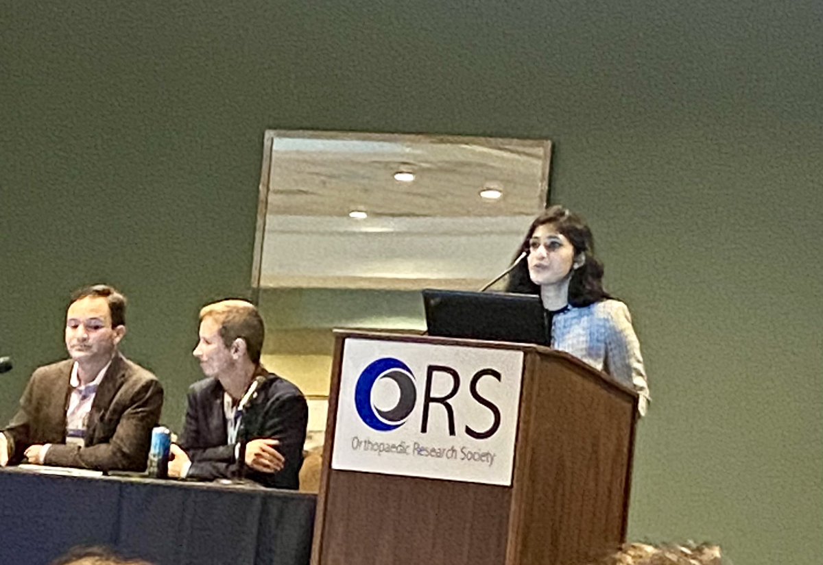 Congrats to Helna Baby from @BajpayeeLab on an excellent presentation about our collaborative work on developing a sustained delivery system of RhoA activator for disc degeneration! @OrthoColumbia @OrsSpineSection #ORS2024