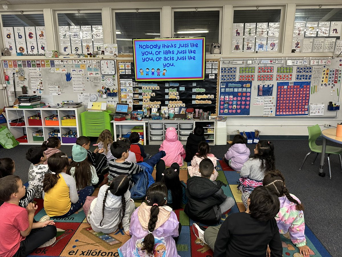 Such a great experience today @Raymond_School in Mrs. Mojica’s Kinder class.  What a wonderful group of students to spend a rainy morning with as we learned  about how special and unique we all are ❤️
#FSDlearns #FSDsel #SEL
@fullertonsd #FSDPBIS #FSDconnects