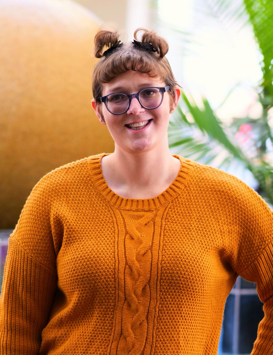 LoveMattersMore's tweet photo. (1/7) "My mom is a special education teacher and knew I had autism as early as six months old.

I wasn't interested in love or affection. I was my happiest not being held and stimming in front of the TV.

It took thirteen years to get my autism diagnosis. I went home feeling... https://t.co/eacDzQQLqD
