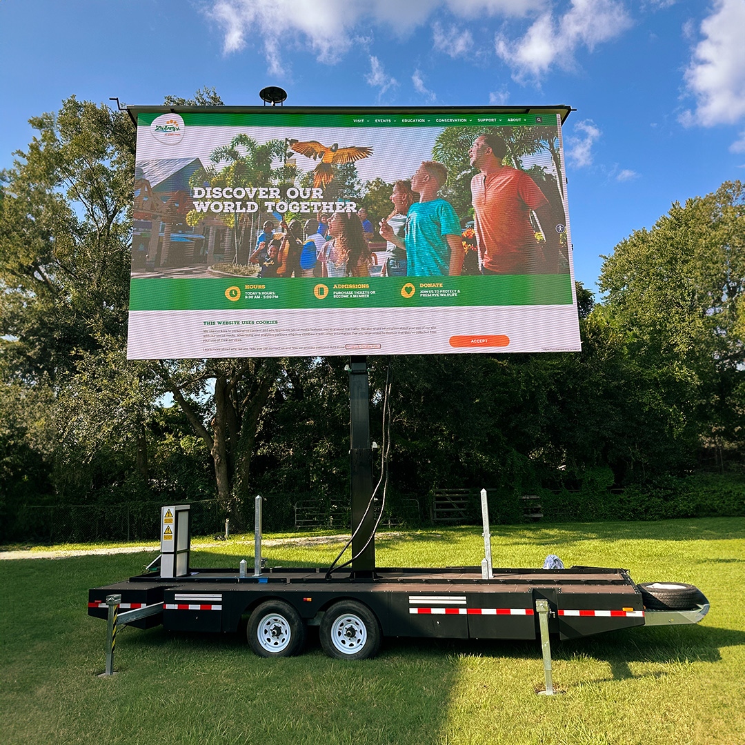 ERG247's tweet image. Discover more with ERG247's mobile LED screens. Engaging, educational, and entertaining visuals for every outdoor event.

#MobileLED #Jumbotron #NFL #Superbowl #Foorball #TampaAV #TampaEvents #TampaAV #AVRental #LEDRental #EventPlanner #OutdoorAV #TampaFamilyEvents #ERG247 #Ed...