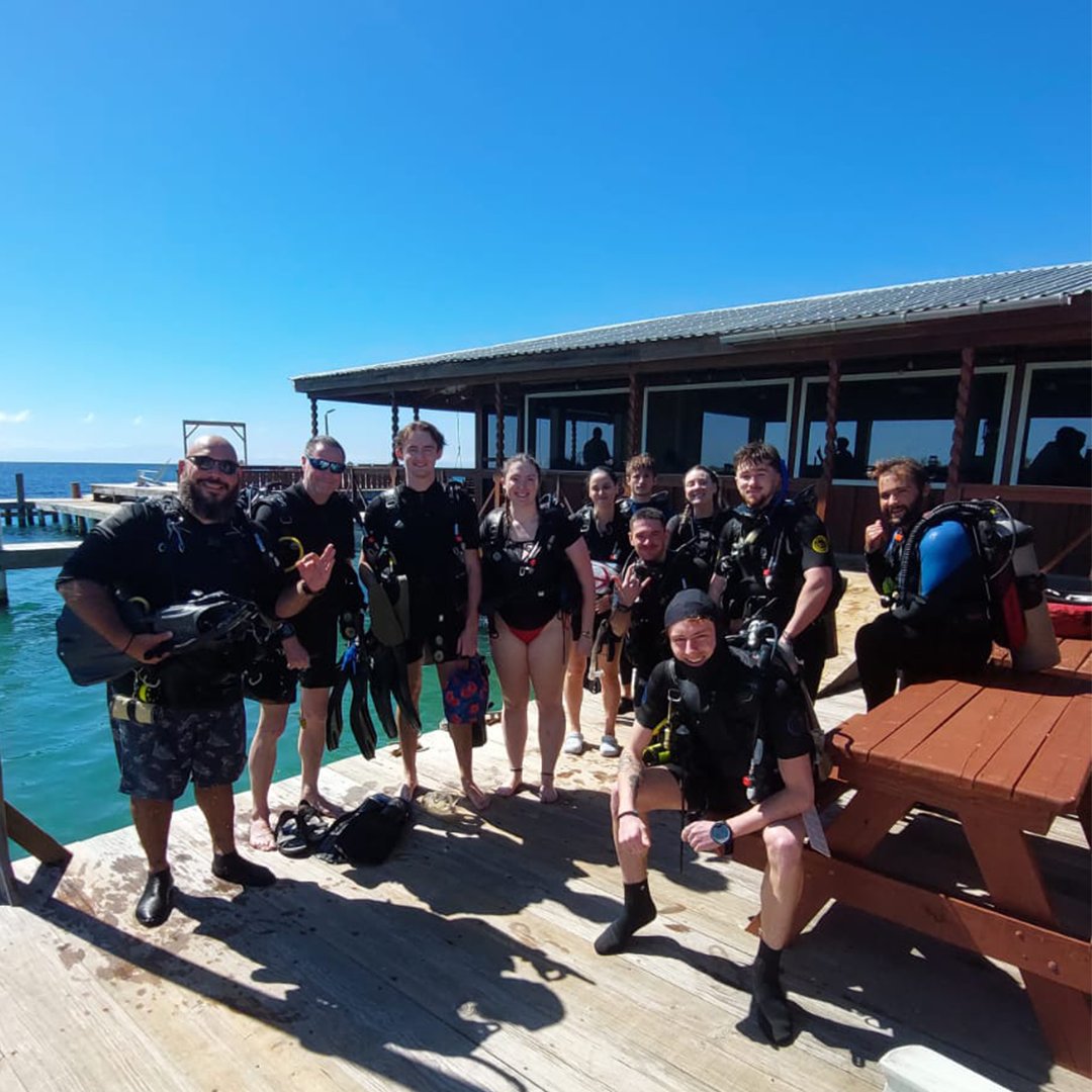 Students from Salford University joined us on an incredible field course in January to Utila with @diveutila! Are you an academic interested in finding out more about these bespoke field courses? Visit our website or email us at academics@opwall.com! ow.ly/ygV150QxSNz