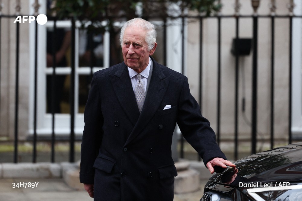 Le roi Charles III est atteint d'une 'forme de cancer', découvert pendant son opération de la prostate il y a une dizaine de jours, et a commencé un traitement sans prévoir de cesser ses activités, a annoncé le palais de Buckingham dans un communiqué #AFP