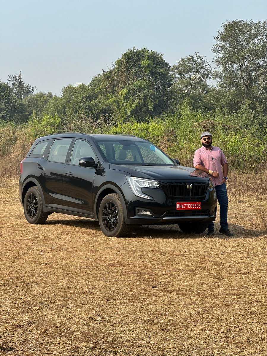 Drove the 2024 Mahindra XUV700 which gets a few important updates. No changes to the design as such but the vehicle now gets this Napoli Black colour which we have already seen on the Thar and Scorpio-N. Gets black wheels too which complement the look but what would have made the…