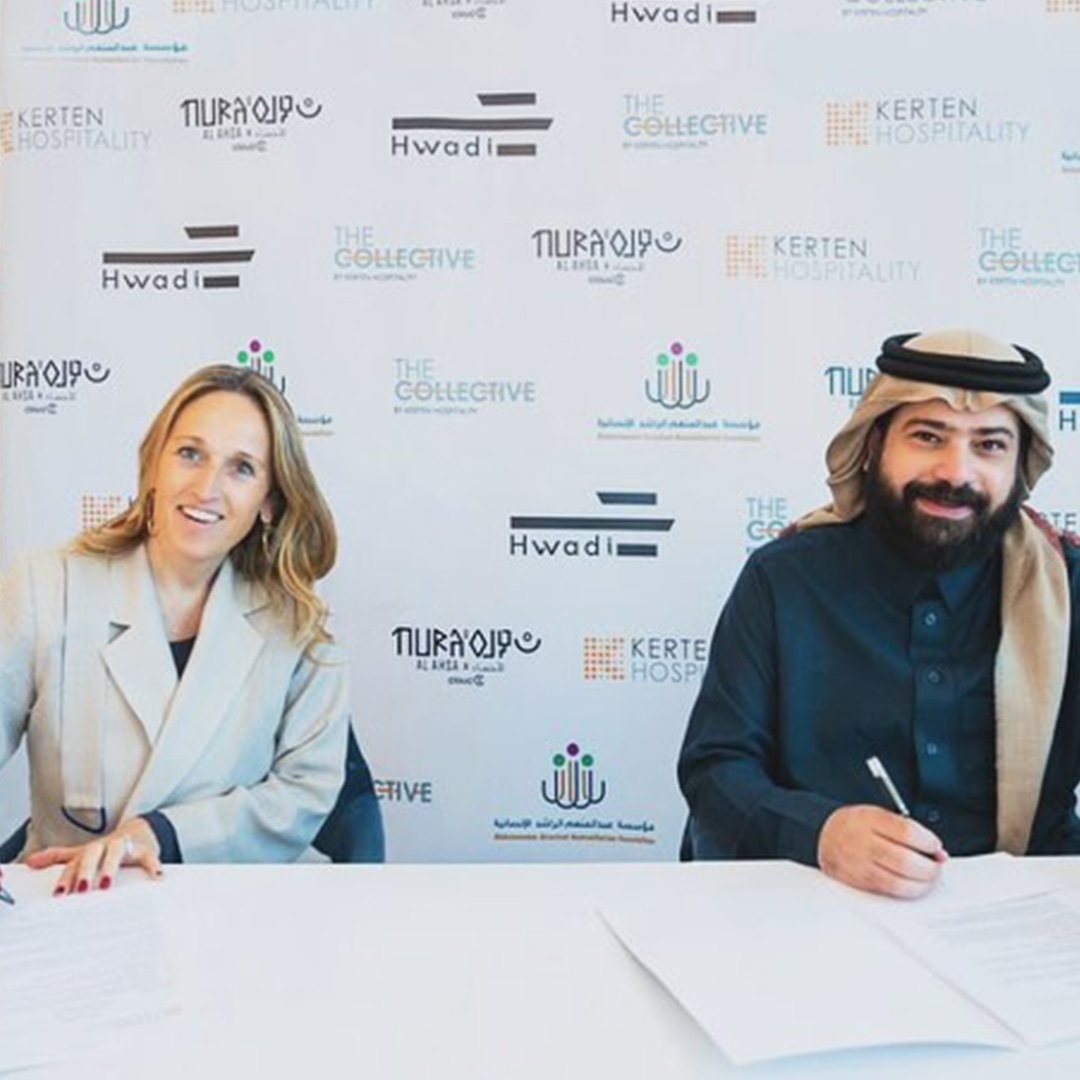 TheTourismMemo's tweet photo. مجموعة @Hwadisa توقع اتفاقية مع شركة كيرتين هوسبيتاليتي لإنشاء فندق كلاود 7 في الأحساء، يتألف من 120 غرفة وجناح، بالإضافة إلى مركز للأعمال ومرافق للرياضة والاستجمام، ومطاعم ومقاهي. https://t.co/TiOE3CLbMk