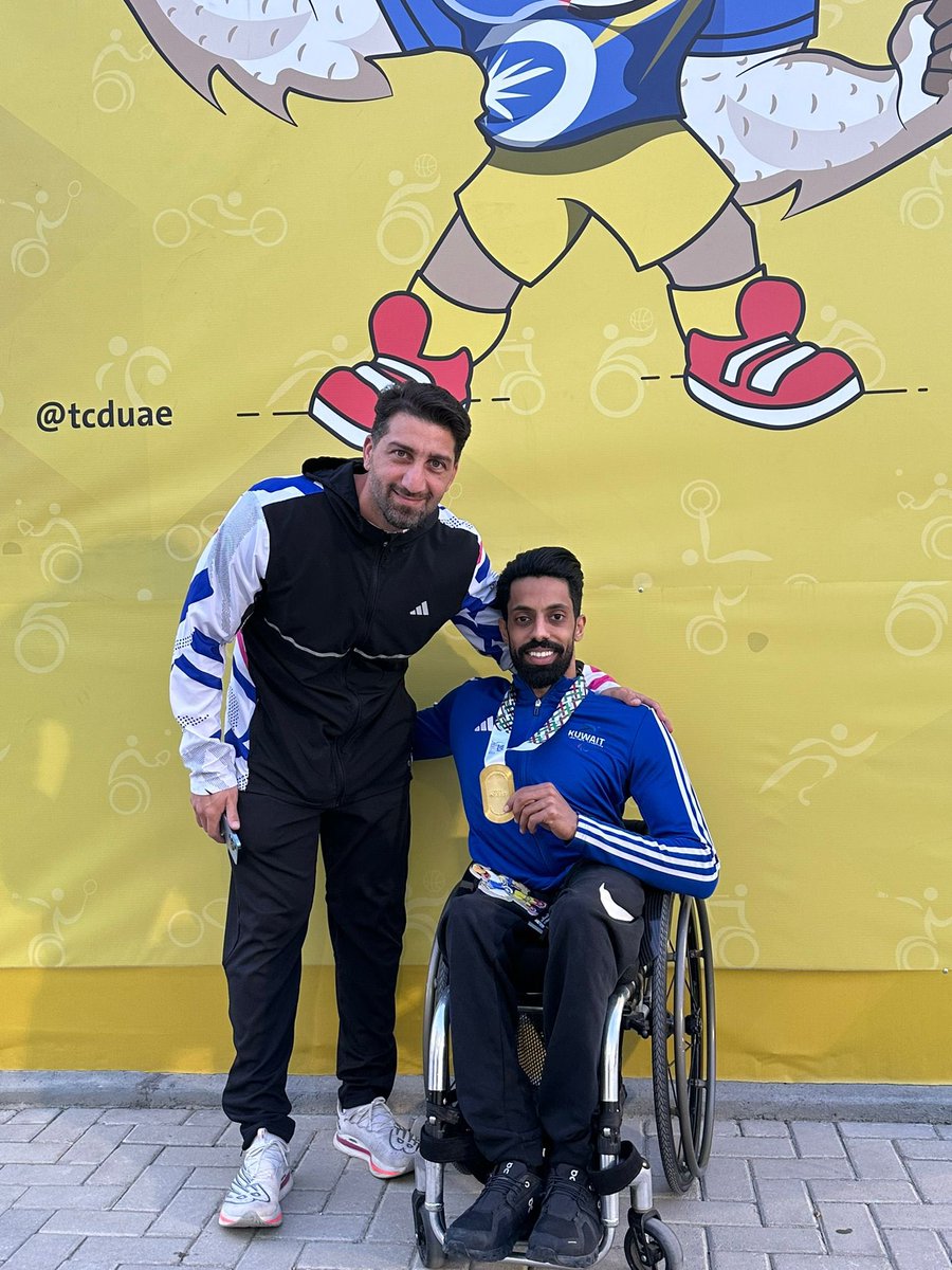 _AHMADALMUTAIRI's tweet photo. التتويج لميداليه الذهبيـه لسباق ٨٠٠ متر 🥇
لملتقى الشارقه الدولي لالعاب القوى https://t.co/pCdzcbNhDy