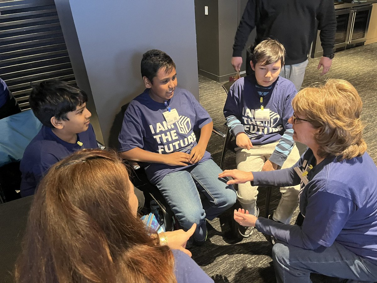 JPatanio's tweet photo. #Digital4Good Summit @GoogleForEdu w/some of our amazing schools @CSD31SI….Ss sharing their innovative ideas on the future &amp; inspiring others @icanhelp @AllRiseOfficial @IS27Prall @morrisknights @CurtisR450 https://t.co/ap4e23rcMa