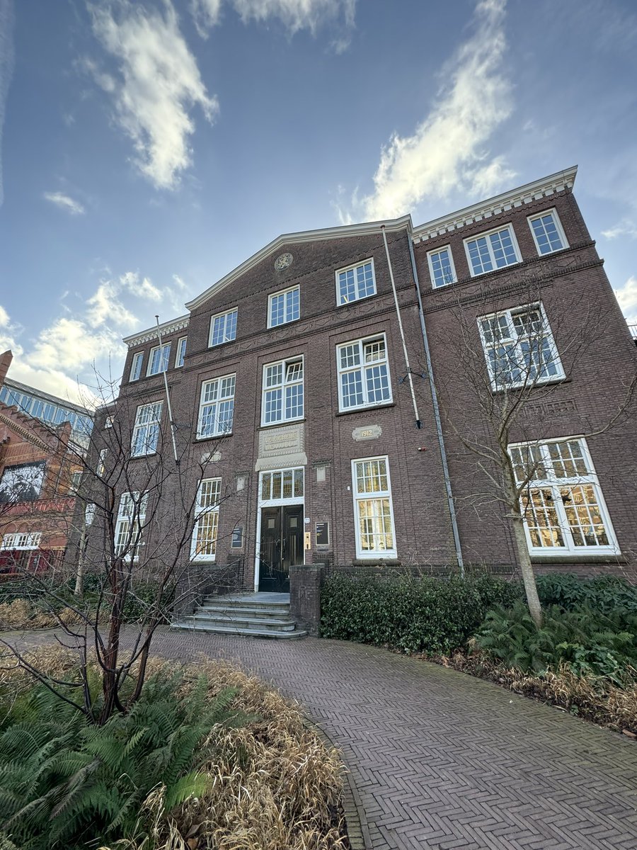 MaguChem's tweet image. What a scientifically enriching experience in Ateliergebouw (Amsterdam)! Through my talk I introduce our experience on #saltcrystallization in the #frescoes of #Pompeii, which guided us today to contribute to #sustainable #conservation through @ENCLOSUREproj