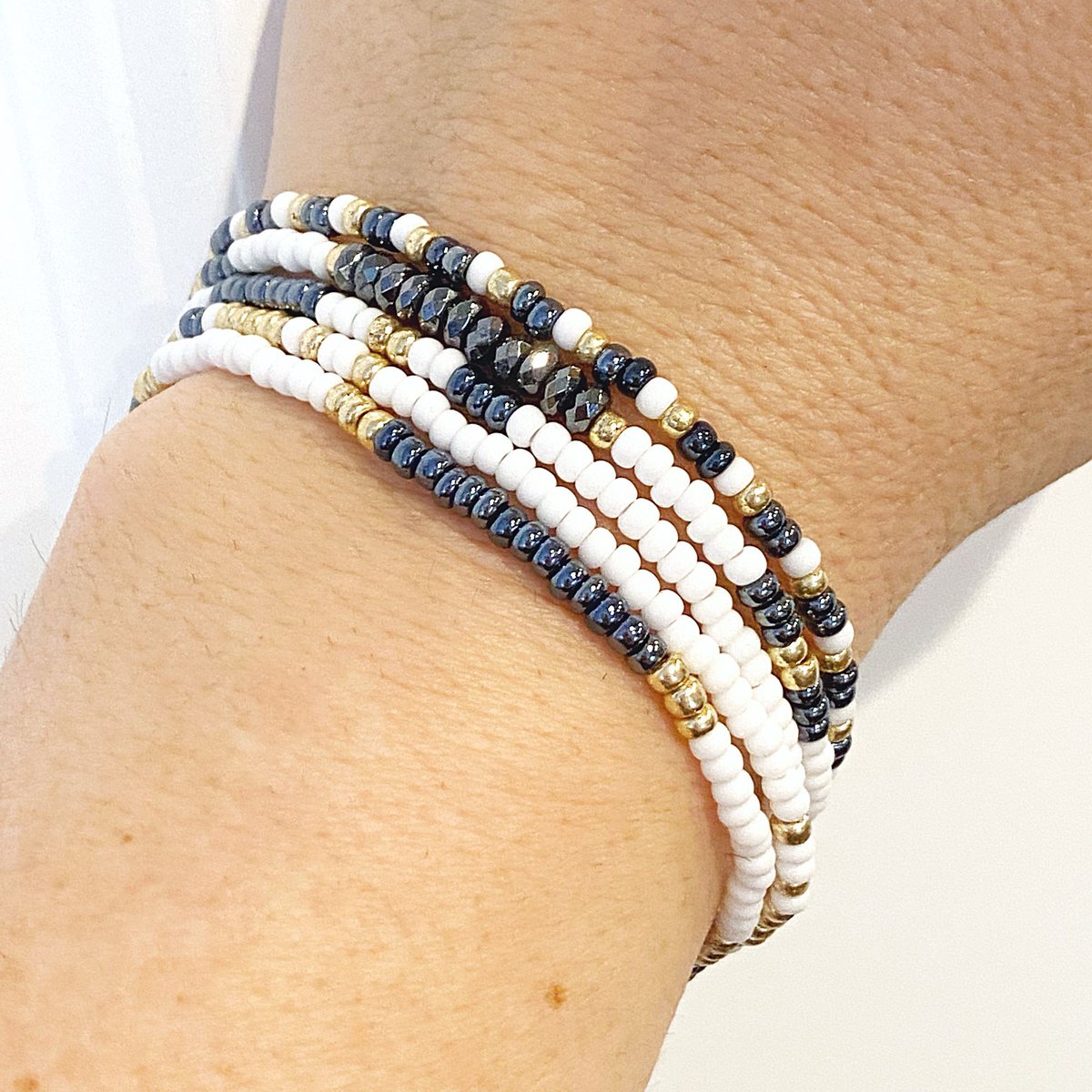 LunaByRachel's tweet image. Hematite, Gold and White Stack Bracelets… buff.ly/3HJupOu #stackbracelets #bestseller #etsy #jewelry #lunabyrachel #etsysuccess #giftideas #gifts #giftsforher #style #fashion