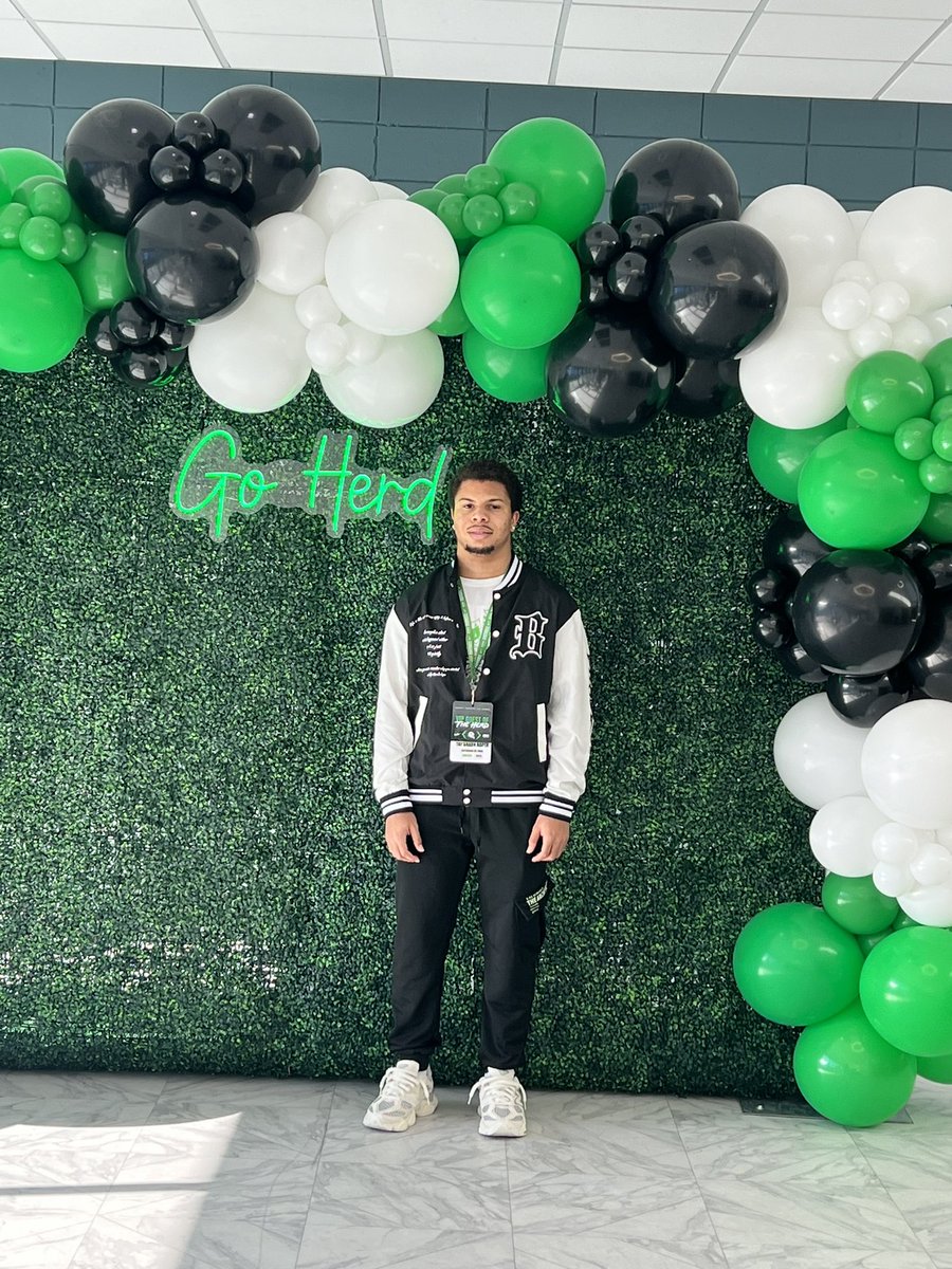 I had a great time at the Marshall Junior Day on Saturday! I can’t wait to come back for a camp! Thank you @CoachHuff @TellyLockette @aarondobson17 @Co_Jackson21 @CoachDerekShay @katee_roll