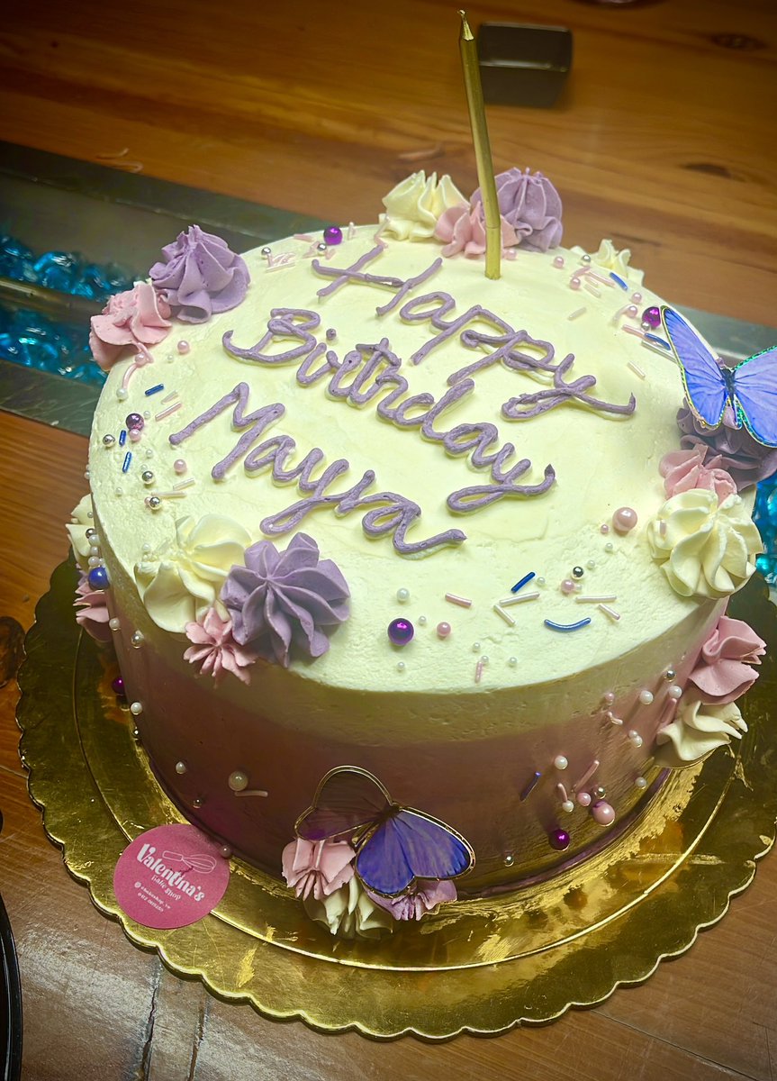 JustRachelit's tweet photo. Vengo a mostrarles qué lindas fueron mis tortas de cumple✨ https://t.co/smn9IuoXxE