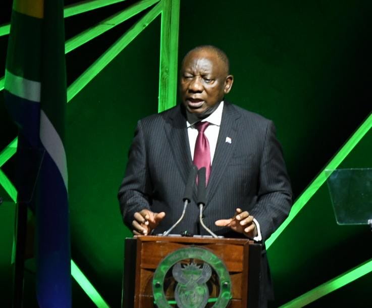 PresidencyZA's tweet image. President @CyrilRamaphosa delivered the keynote address at the 2024  Investing in African #MiningIndaba at the Cape Town International Convention Centre in the Western Cape.

#InvestSA 🇿🇦