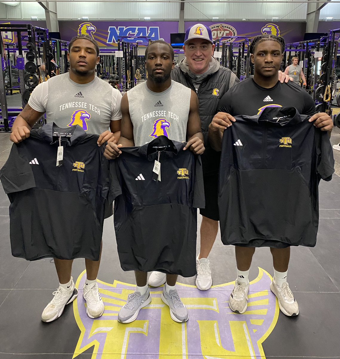 Bobby Wilder (@coachwilder353) on Twitter photo Winners of week #3 4th Qtr drill for <a href="/TNTechFootball/">TTU Football</a> learn to compete!
#Wingsup #AimHigh Winners of week #3 4th Qtr drill for <a href="/TNTechFootball/">TTU Football</a> learn to compete!
#Wingsup #AimHigh