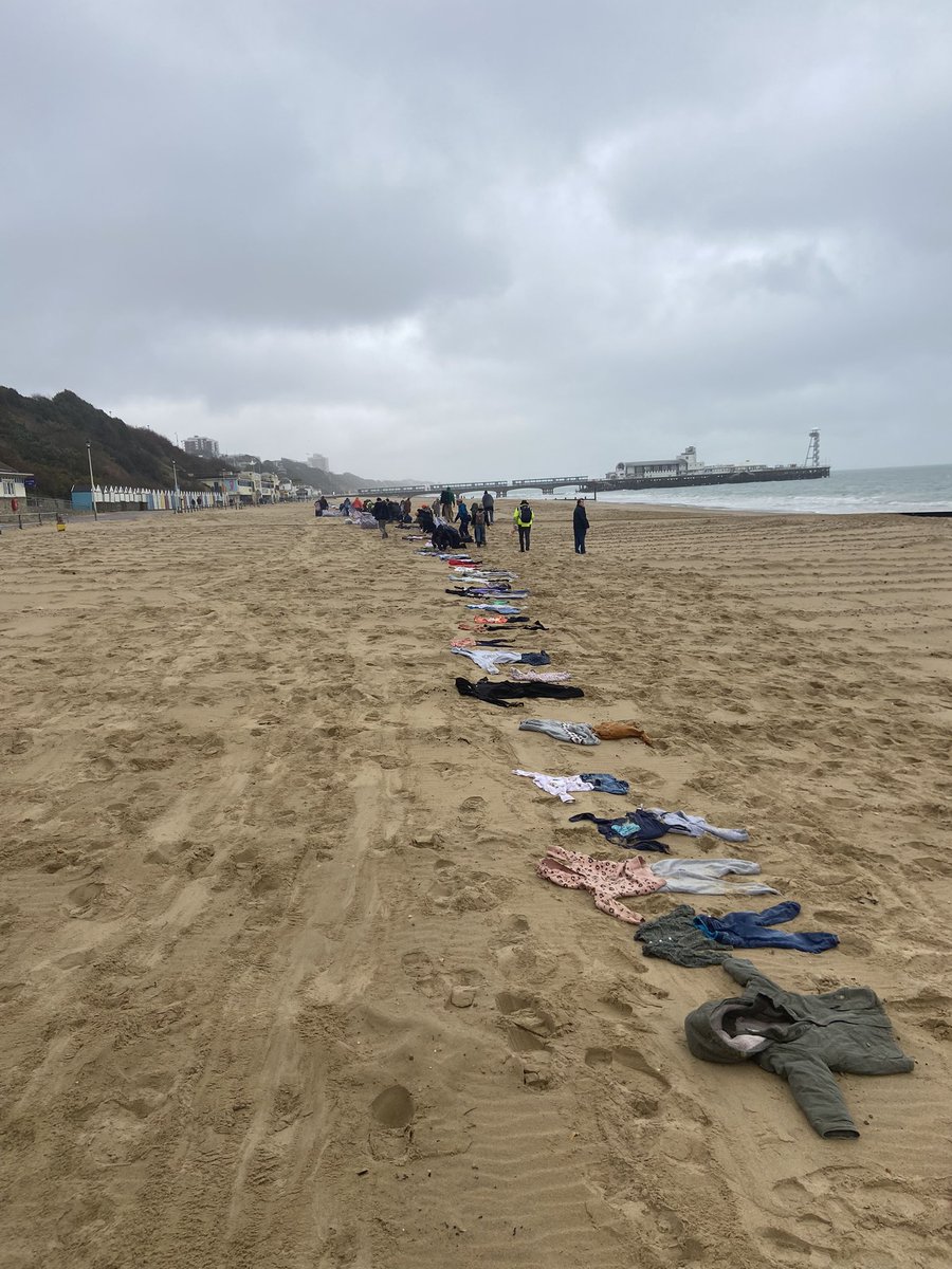 We need help on Bournemouth beach right now. Can you spare an hour? We’re laying out 11,500 sets of children’s clothing to mark all of the children killed in the conflict since 7th October. Head to Bournemouth Pier and you will see us on the beach. We have huge numbers of