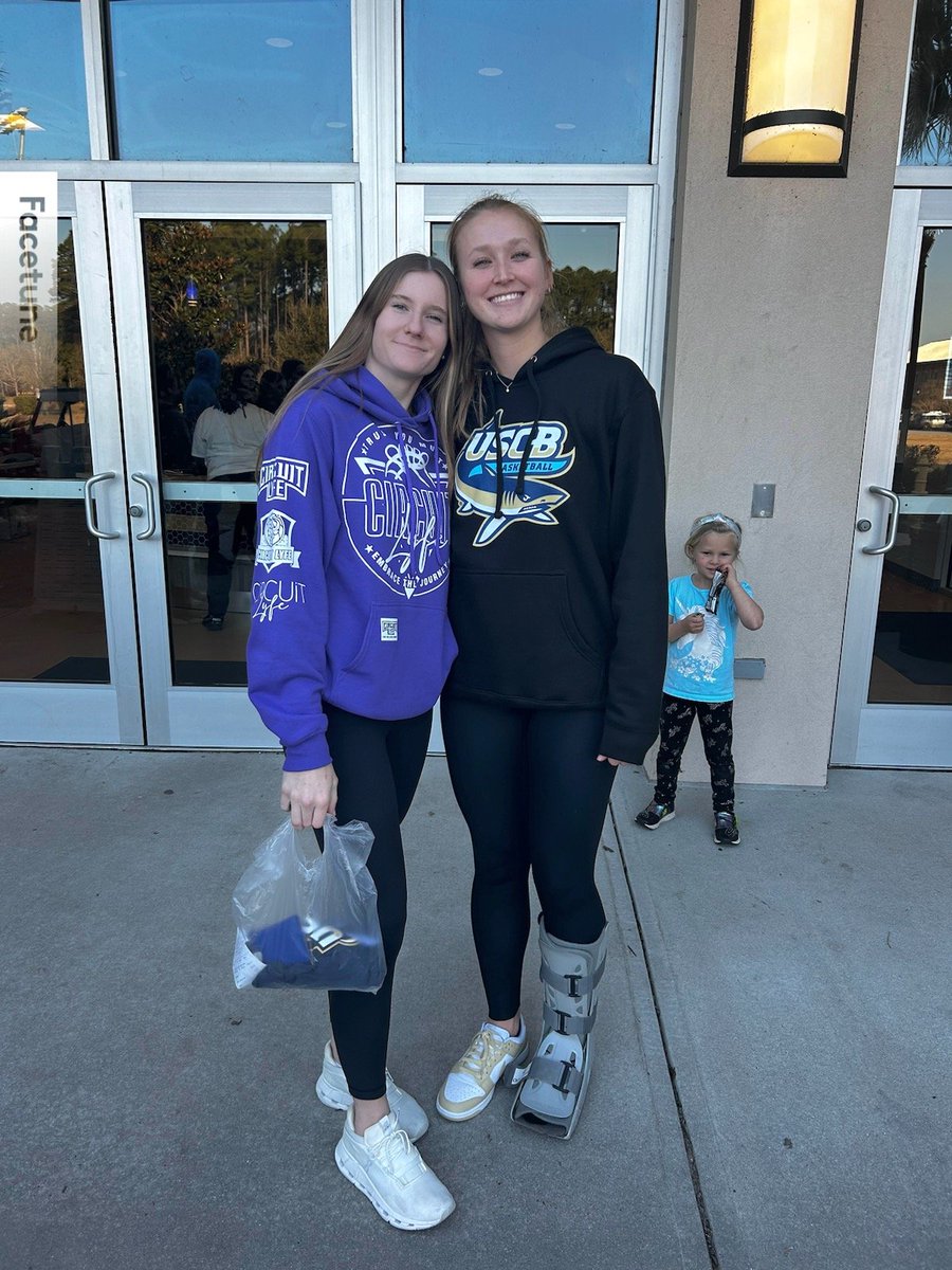 EL_LadyMustangs's tweet photo. The bond that teammates build is strong. Current Lady Mustang Emma Montanari made the trip Saturday to watch Former Lady Mustang Madison Self score 12 pts and grab 8 boards for USCB. Madison continues to show why she was such a tough, great player and leader at East Lincoln. https://t.co/MfDlCz2AMl