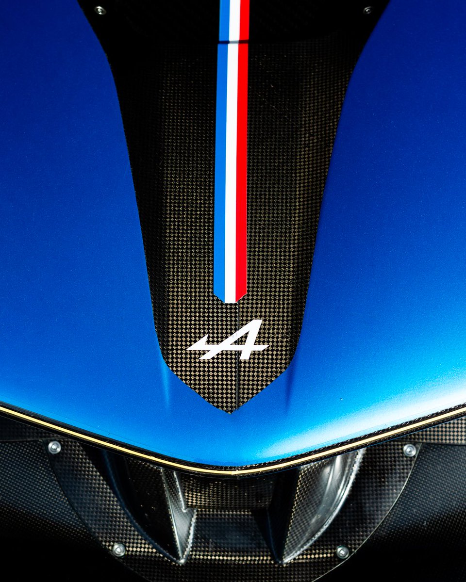AlpineWECteam's tweet photo. 2024 FIA WEC Livery | Alpine Motorsport Launch | 07.02.2024 ⏳

#AlpineEnduranceTeam https://t.co/uUX3T8z5vk