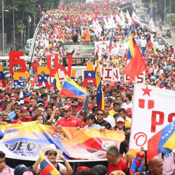 #5Feb 🇻🇪 #EtiquetaDelDía 

#ElEquipoGana

¡Furia Bolivariana Activa!