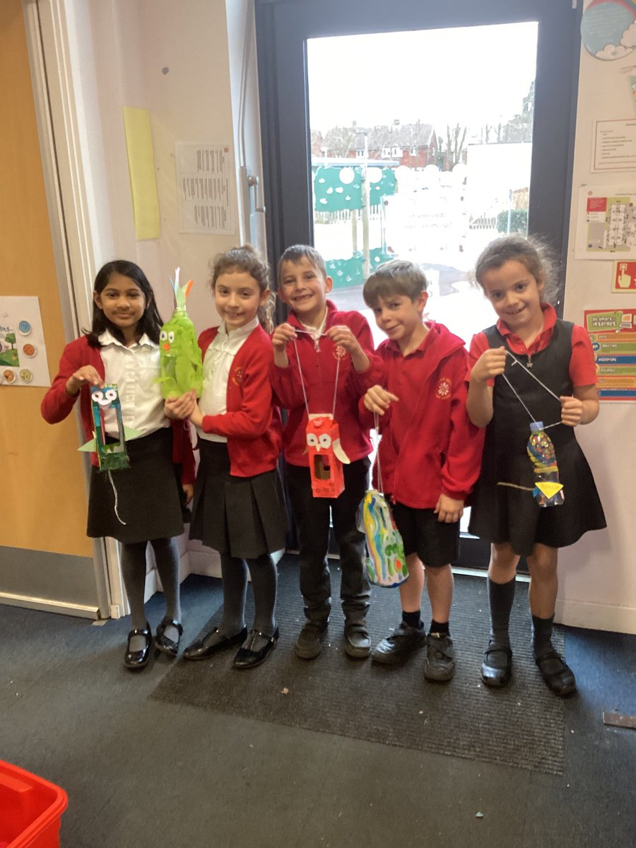 3YorkeMead's tweet photo. We love our bird feeders β€οΈ All ready for the bird seed π π¦ #feelgoodweek @YorkeMead https://t.co/GZxvRqRn4B