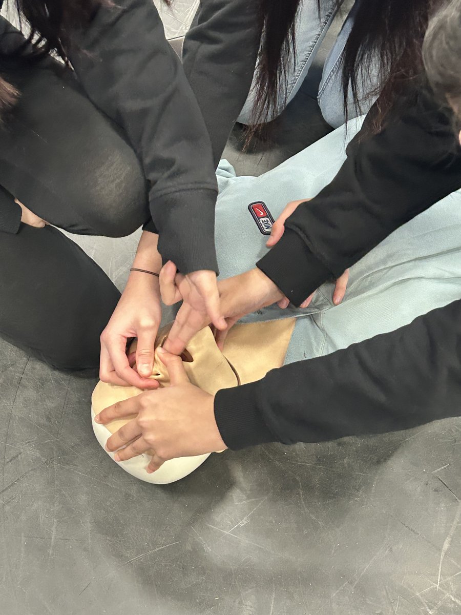 Year 11 have had fun taking part in 'I can save a life day' with icansavealife.co.uk stay tuned to find out how they got on! #unitawardscheme #aqaunitawardscheme #icansavealife #firstaid #aqaunitawards #tinyducks #bgstinyducks