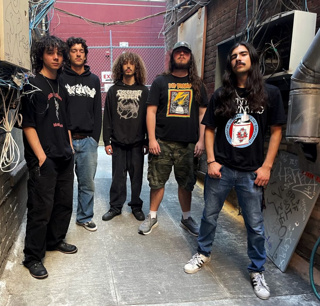 Interview | @gavinb7979 caught up with @ironfrontmetal guitarist Cruz Garcia to hear all about their new album 'Hooked' and the impact that Iron Front have had so far as well as discussing brutal moshpits, sick album covers and Bay Area heaviness. echoesanddust.com/2024/02/cruz-g…