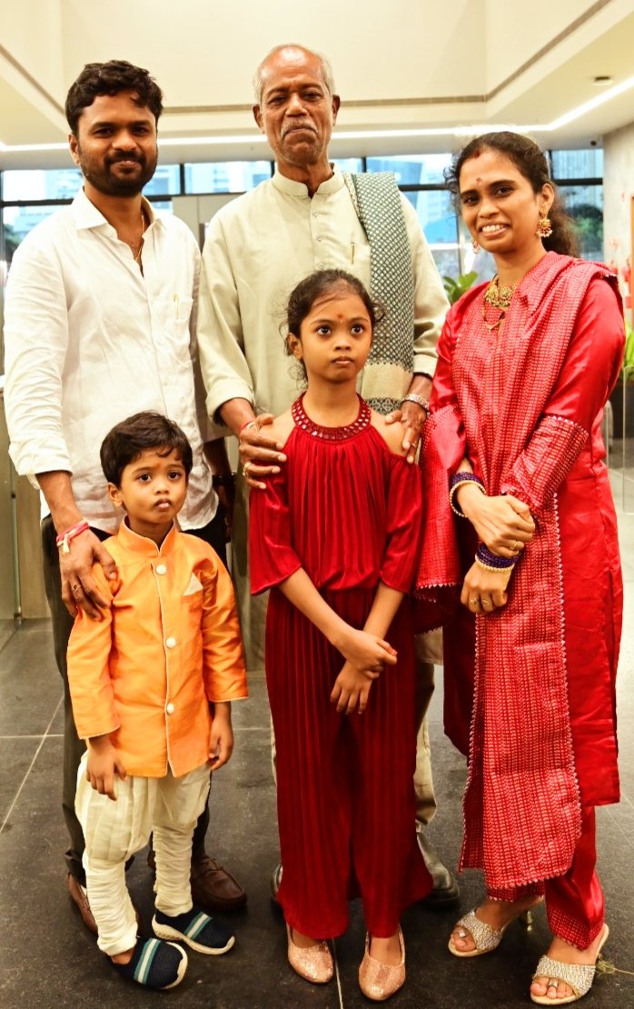 SundeepMakthala's tweet image. 🎶✨ #JayaJayaHeTelangana now stands proudly as the official State Song!

Kudos to #AndeSri Sir for infusing our cultural essence into these melodious verses, adding a vibrant touch to Telangana&apos;s identity. This anthem served as an inspiring force for every Telangana Agitator ✊🏻