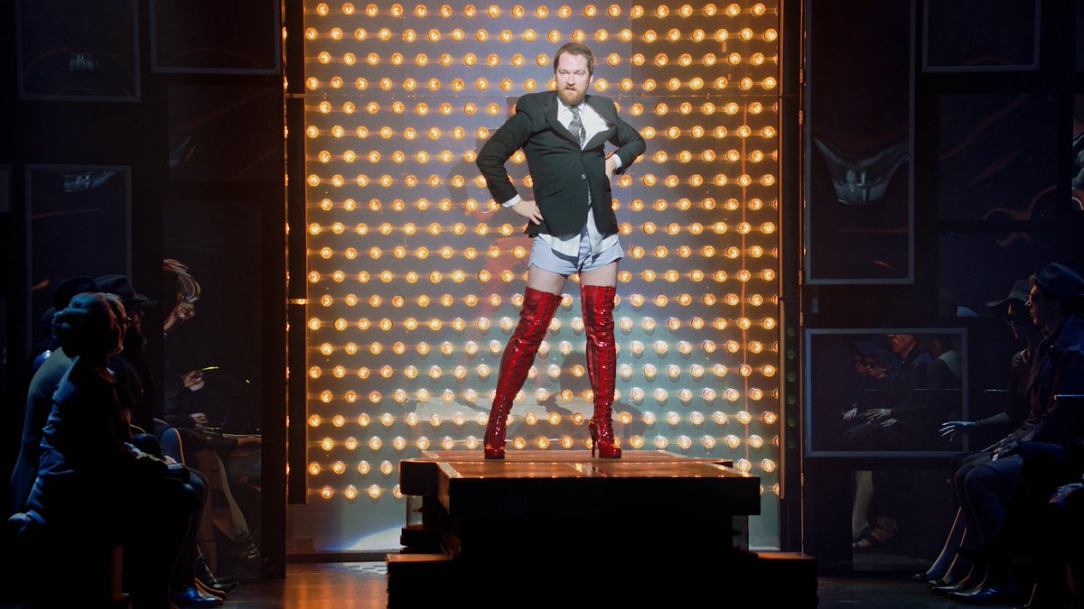 Look at those legs! Boots don't look so bad either 😉
#kinkyboots from #cinemalive is on at Orion Cinema tonight only, don't miss it
oriondereham.co.uk/event/83820