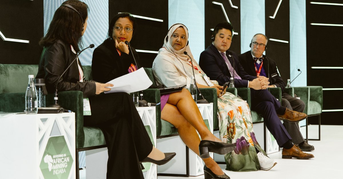 MiningIndaba's tweet photo. Global Electronic and Automotive Producers Talkshop: The panel addressed the importance of accessing critical minerals, the value Africa can bring to the industrialisation of components and why good ESG performance is central to the global supply chain debate.
#MI24 #Mining2024 https://t.co/5nG4SnUPsZ