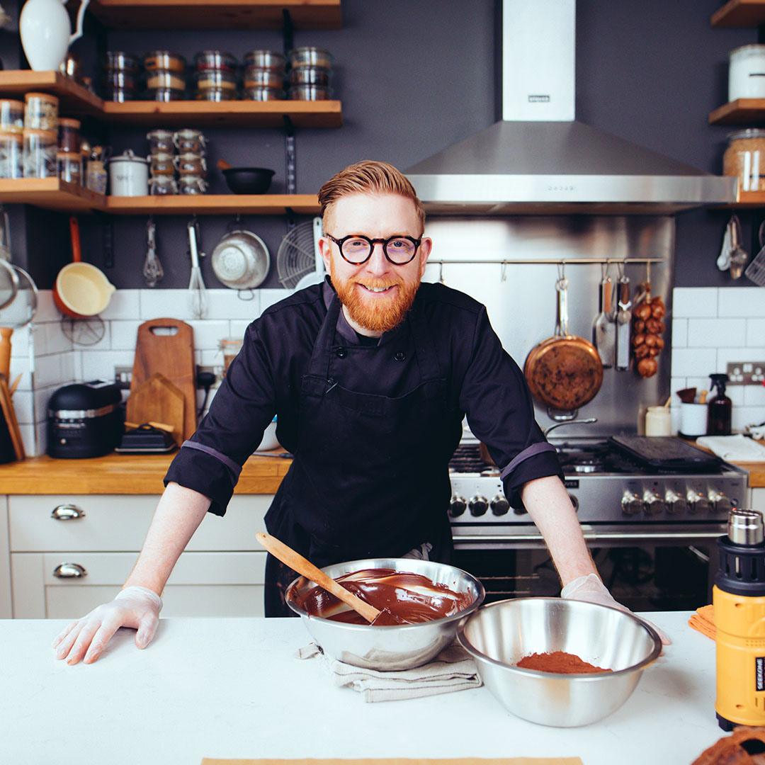 Dive into chocolate mastery with @paul_a_young an award-winning chocolatier renowned for his innovative and exquisite chocolate creations: learningwithexperts.com/experts/paulay… #chocolate #learningwithexperts