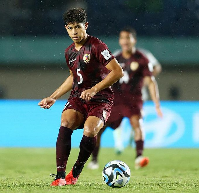 Nelson Ferrer tweet media