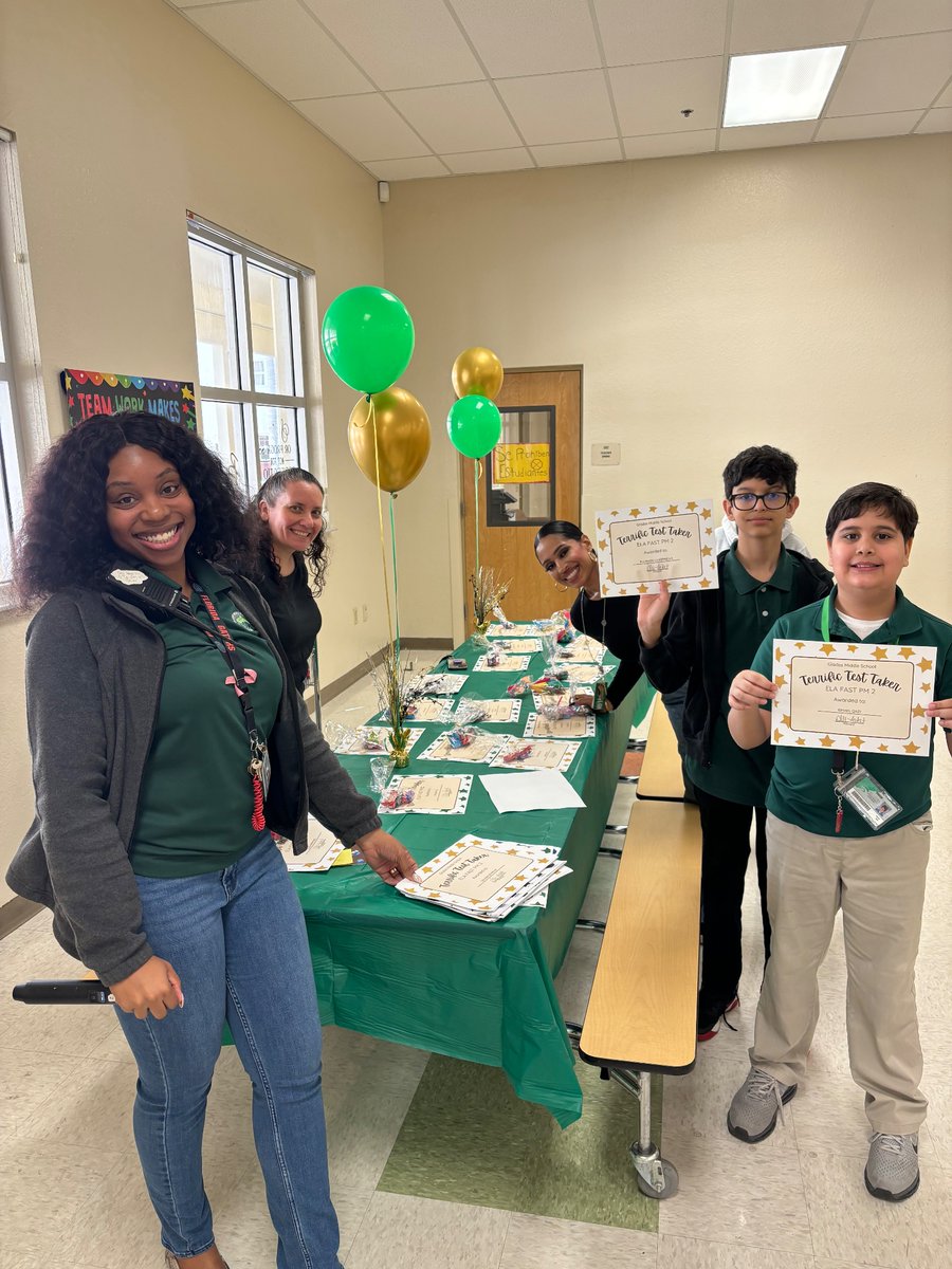 Glades_MS's tweet photo. Our FAST ELA PM2 ceremony was a resounding success! We acknowledged and celebrated over 600 of our students for their remarkable achievements—making gains, maintaining a 4 or a 5, showcasing their best effort, and achieving the highest scores in their classes. @browardschools https://t.co/cDGWXschVf
