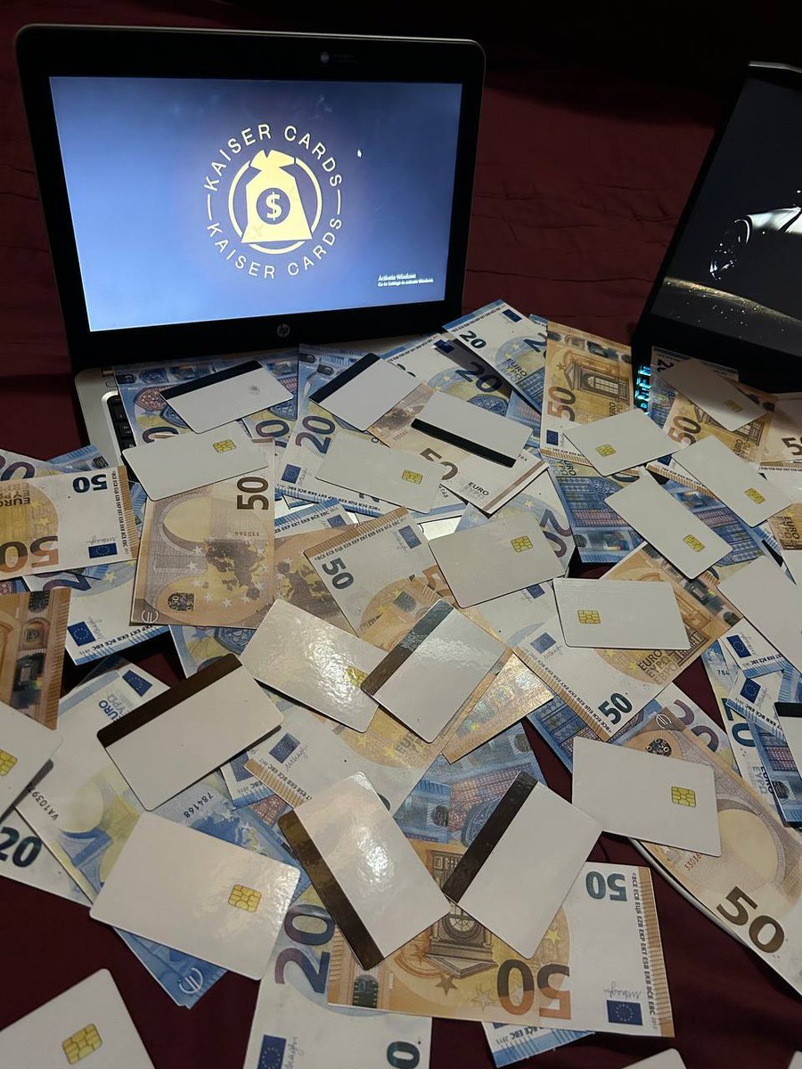 fauxbillets111's tweet photo. Faux billets et yescard dispos pour à prix raisonnable. Reprenons au système bancaire ce qui nous revient de droit contacter moi tele⬇️

https://t.co/7PEcv7M9iq

#Geel #Lokeren #Bouillion #SaintTrond #Waregem #Tirlemont #Lommel #Hal #Tournai #Furnes #Anderlecht #Harelbeke https://t.co/5WUNZc32F8