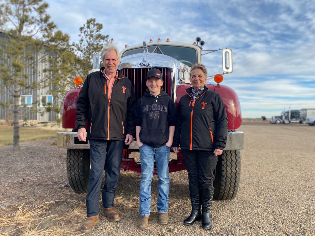MackTrucks's tweet photo. How old were you when you fell in love with Mack?
Travis Spargo's journey into the world of trucking began at just 4 years old. Now at 13 years old, he is the proud owner of a 1959 B Model Mack Truck!
Read the full #BulldogMagazine story online: https://t.co/jlEP1iMu8T https://t.co/d31jqjD6o0