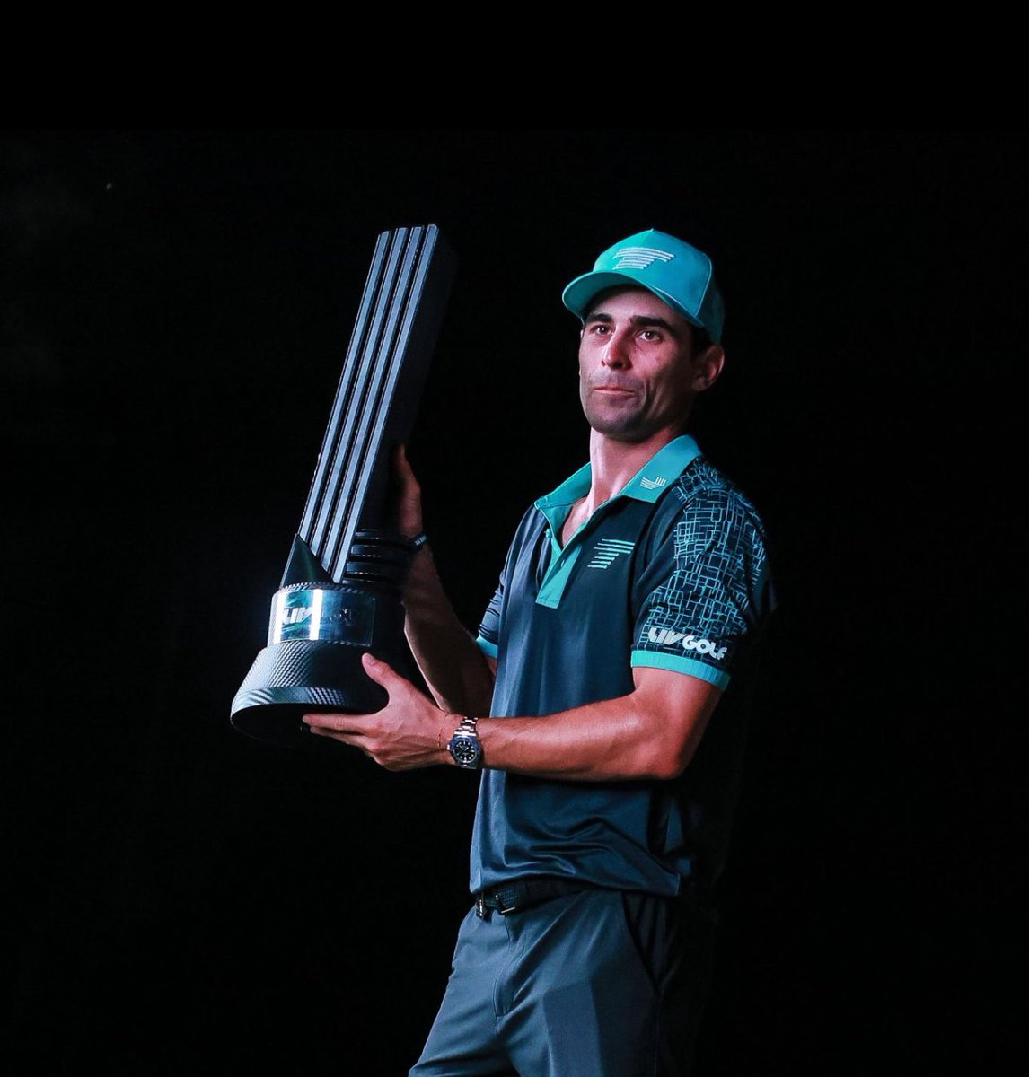 NUCLRGOLF's tweet photo. 🚨🏆🌎 #OWGR update after Wyndham Clark and Joaquin Niemann won on their respective tours: 

📈 Wyndham Clark  — 10th to 6th
📉 Joaquin Niemann — 66th to 74th

Thoughts? https://t.co/X9a0YjrFor