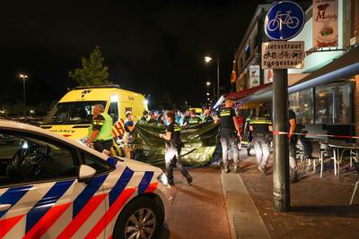 ED_Eindhoven's tweet photo. Wer gaat het gruwelijk mis: dodelijke steekpartij is het zoveelste heftige incident rondom de Kruisstraat https://t.co/gCunQU7Ofn https://t.co/w9rN4la8HH