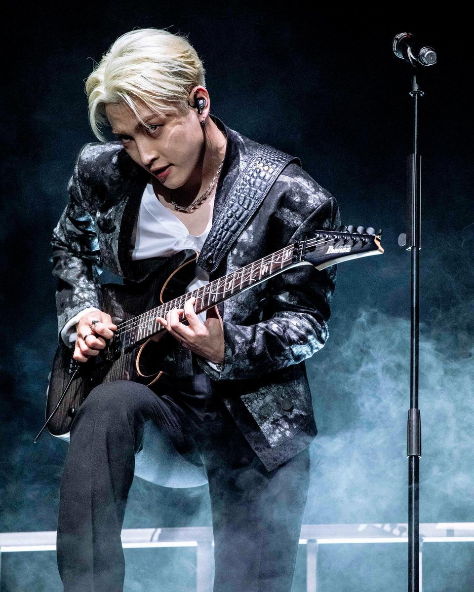 HONGFOLDER's tweet photo. He's sickening https://t.co/IIX0WopS9Y
