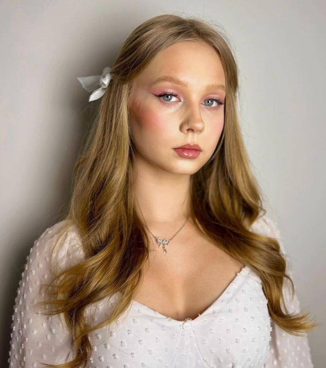 so cute!
Emphasized the beauty and grace!