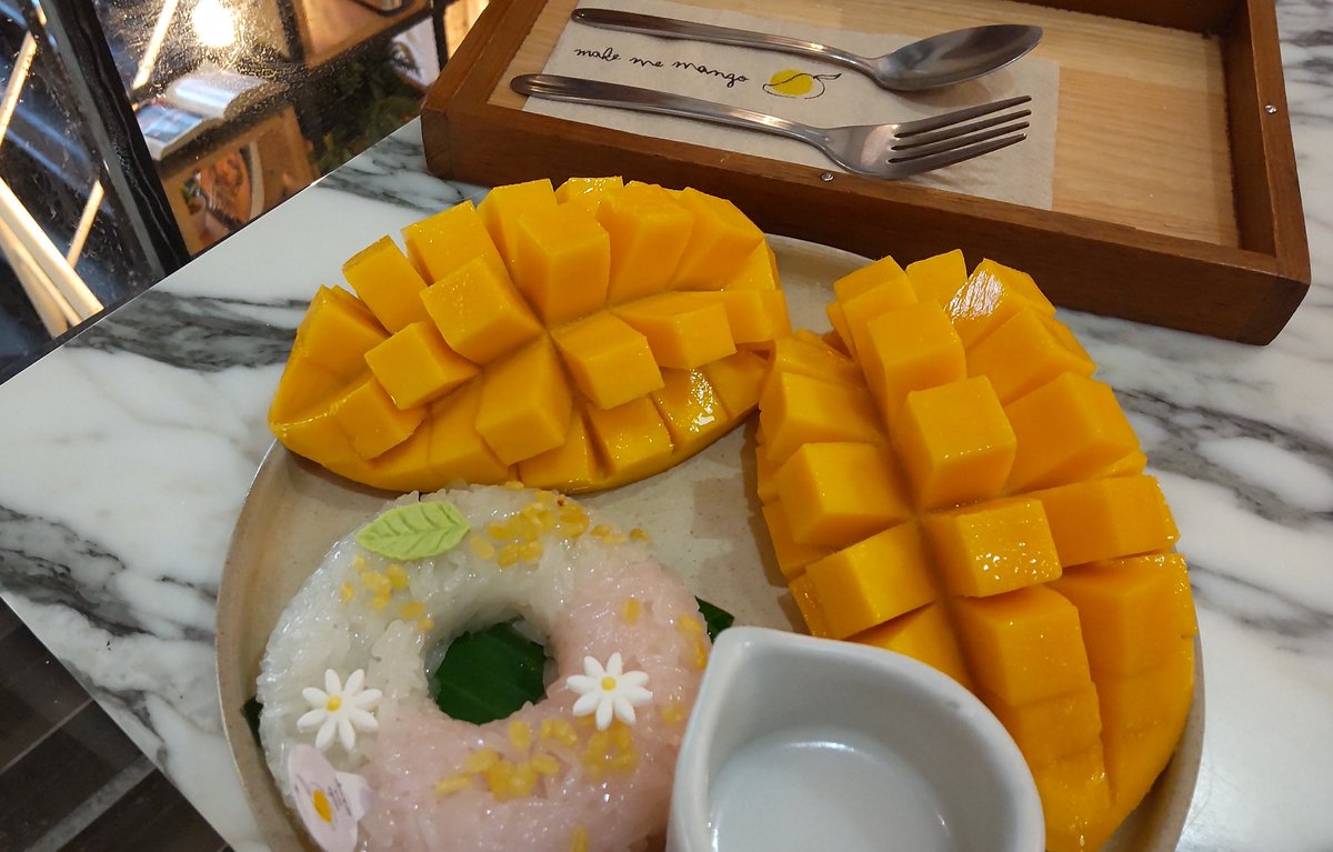tomikomura's tweet photo. #MakeMeMango #BlueWhale 
#MangoTango #Bangkok #Thailand 🇹🇭 https://t.co/iH92ZGCB9H