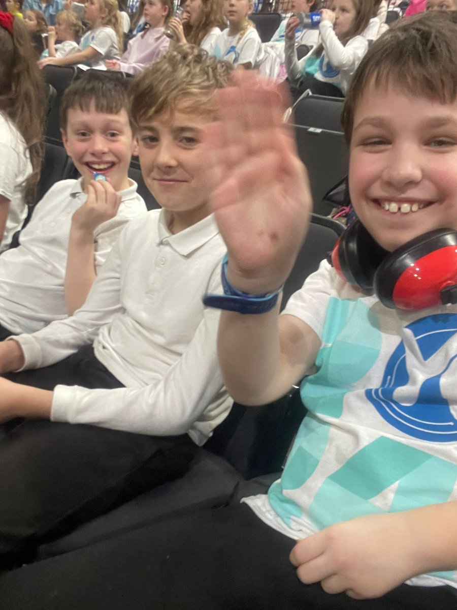 RudheathPrimary's tweet image. Rehearsals are under way! #youngvoices @focustrust1