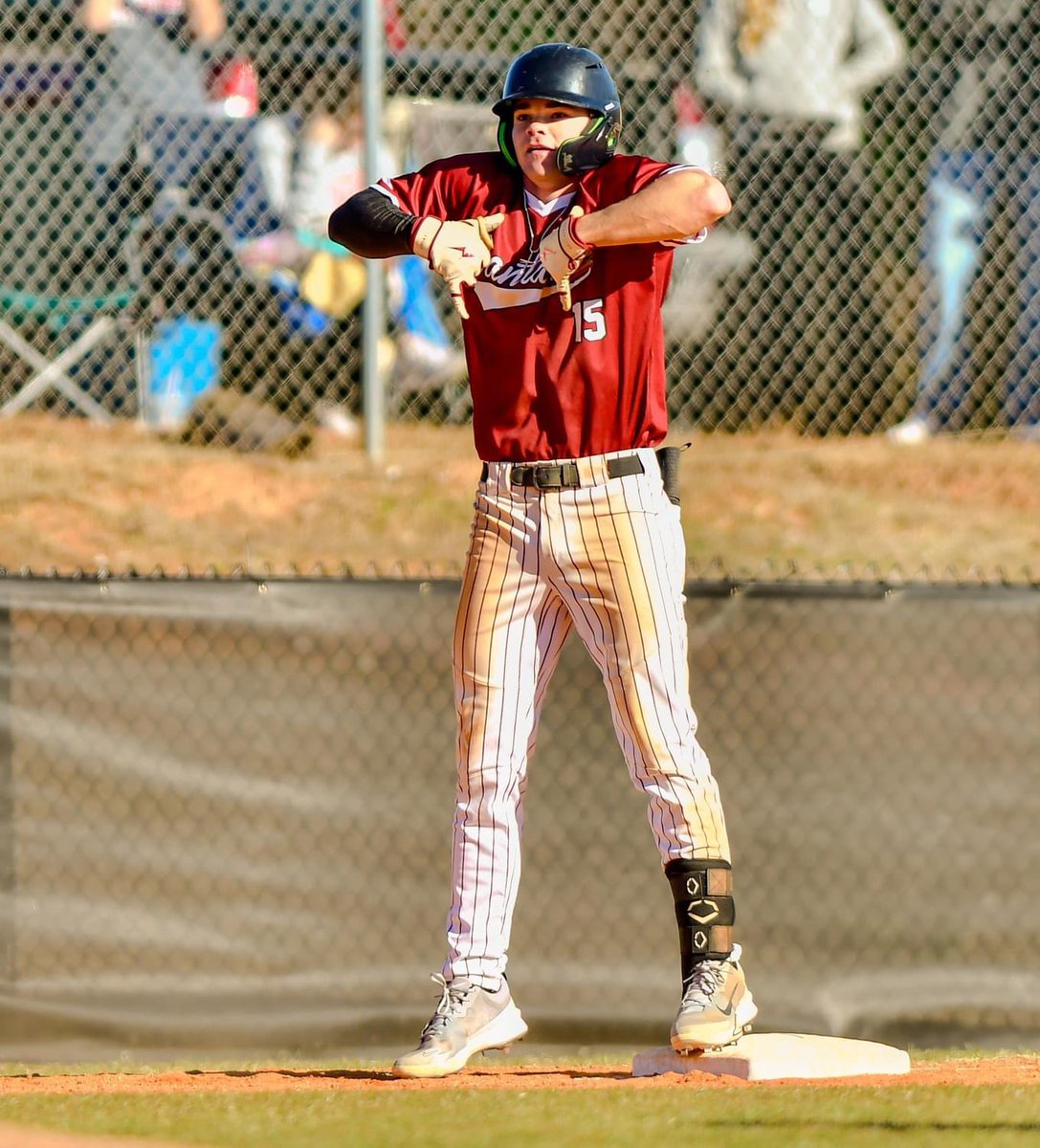UnionUsc's tweet photo. Have a weekend @michaeladamsfc !!

The Soph OF hit 545 with 6 hits (1 double, 1 triple and 1 💣) over the four game series!  He also collected 3 walks and stole 2 bases! https://t.co/4EuybO29e6
