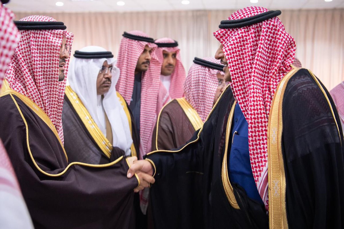 balhalis1's tweet photo. تشرف الشيخ عبدالمجيد بن غليون شيخ قبيلة بالحليس بني مالك والشيخ عبدالعزيز بن عطيه بن غليون بالسلام على صاحب السمو الملكي الامير سعود بن مشعل بن عبدالعزيز نائب أمير منطقة مكه المكرمه أثناء زيارته الميمونة للمحافظة. https://t.co/ZwgMEtrya5