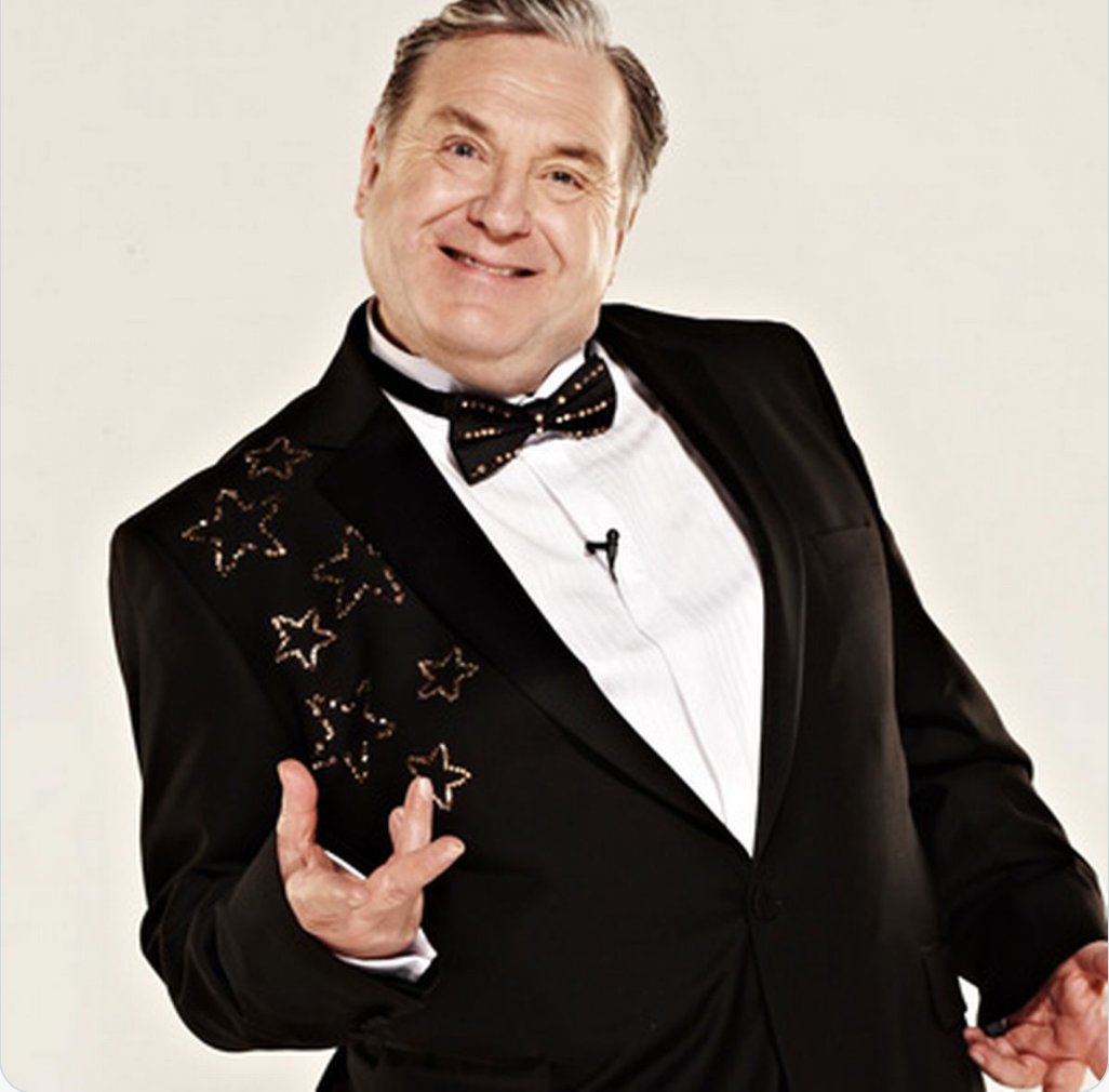 That moment when you release your bowling ball, fail to knock down one pin and try to style it out…. Happy birthday to the gorgeous @THERussellGrant