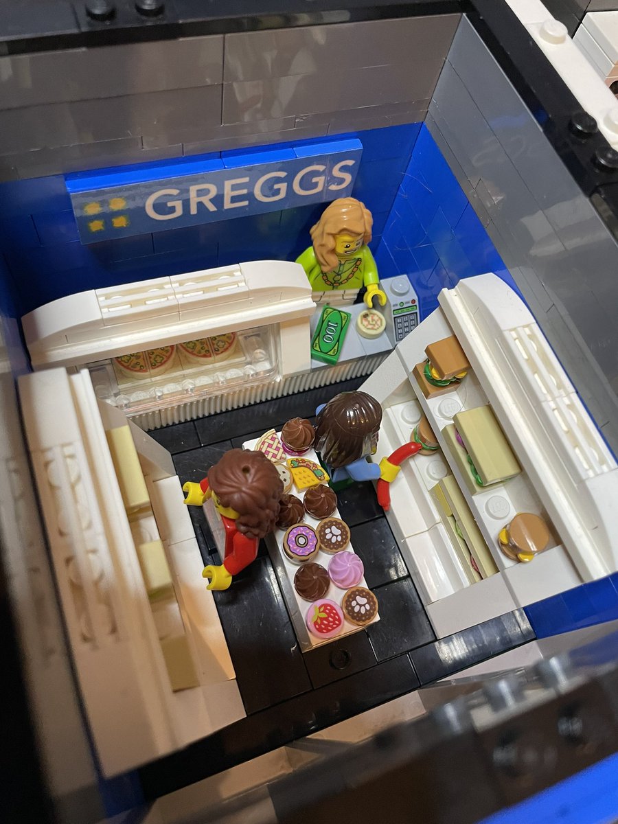 TheAcodiz's tweet photo. Lego custom Greggs &amp; Custom Rim shop https://t.co/Dw8GbbcAeH