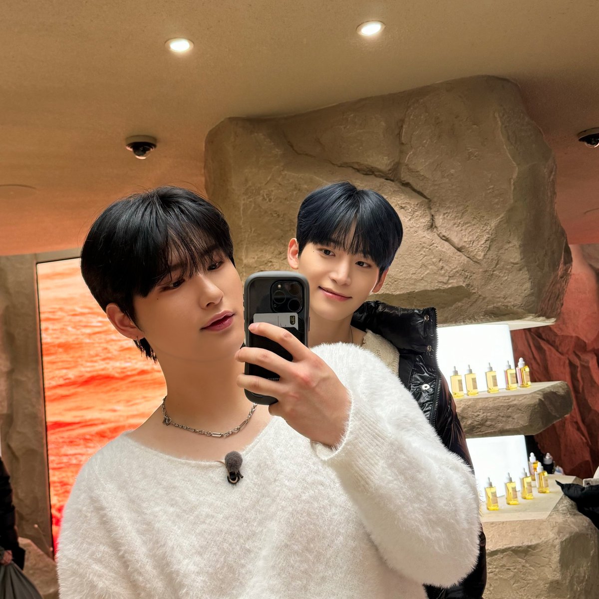 CRAVITY_twt's tweet photo. 야정모형 생일 축하한다 ~! 공공즈 포에버 ~!
#우빈 #HAPPYJUNGMODAY
#모구의_생일생일생일을_축하축하축하해 https://t.co/fOvHaRFbDX