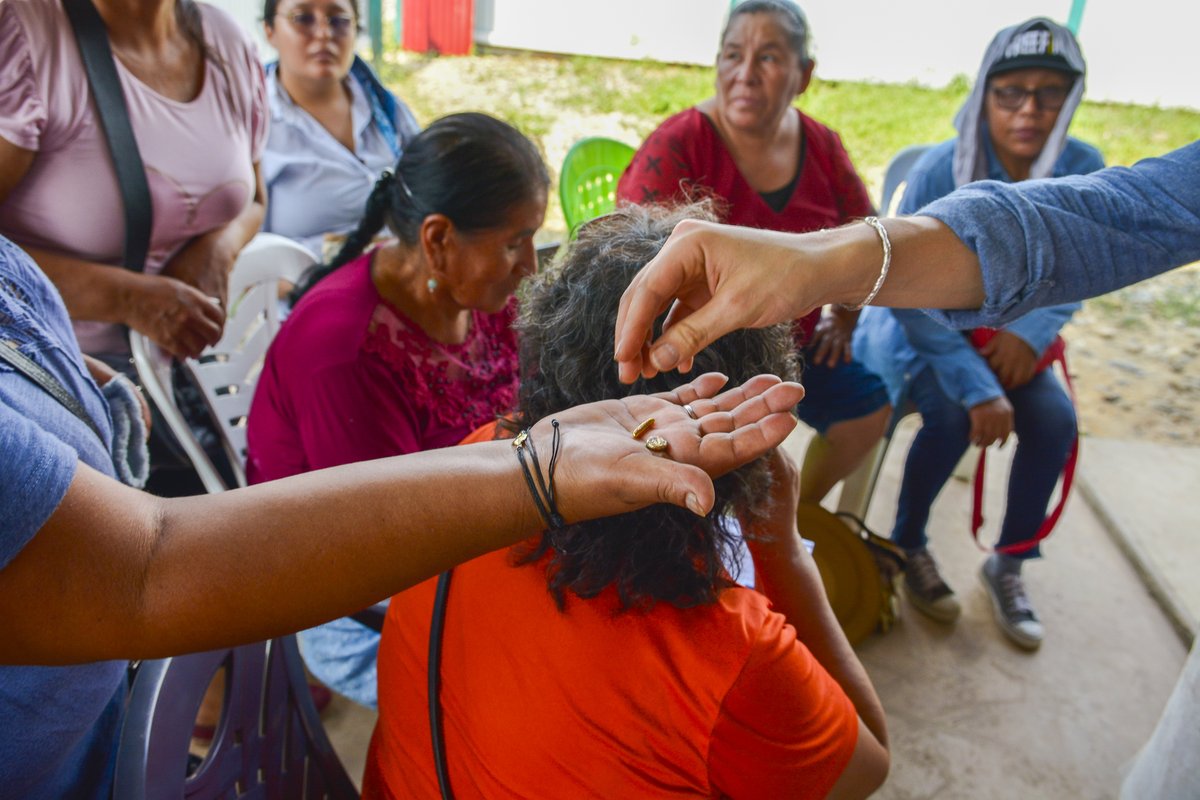PureEarthPeru's tweet image. Destacamos el liderazgo de las mujeres en minería y su papel como agentes de cambio para impulsar una #MAPE responsable en la #Amazonía.👩🌱
#MujeresMineras #MineríaResponsable #pureearthperú #RedMujeresMAPEResponsableMadredeDios @BrilliantEarth @MinemPeru @PureEarthNow @MimpPeru