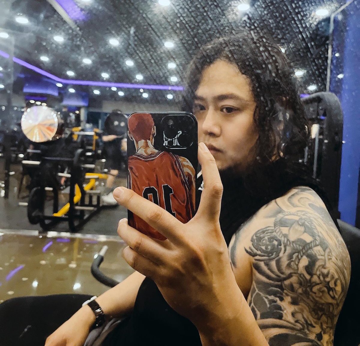 shieldarmy69's tweet photo. 오운완 #오운완 #맘눌뎀 #장발 #장발남 #극락남 #섹트 #오프 #초대 https://t.co/0zSQgscvDo